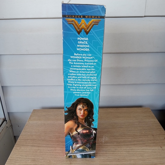 Wonder Woman 12” Doll Mattel Battle Ready Action Figure Gal Gatot Justice League - Picture 2 of 8